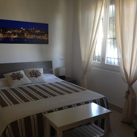 Apartamento Car'Loft Beachside Cagliari Habitación foto