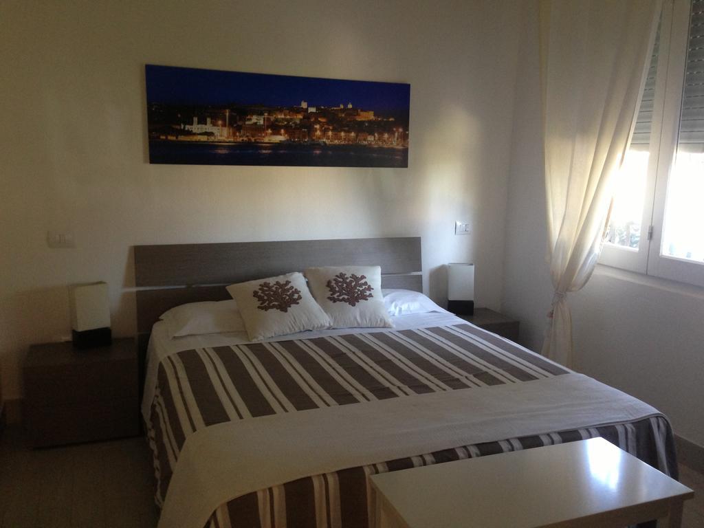 Apartamento Car'Loft Beachside Cagliari Habitación foto