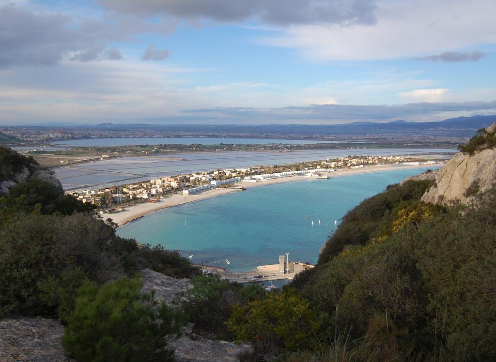 Apartamento Car'Loft Beachside Cagliari Habitación foto